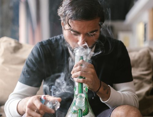 5 Ways to Stay Safe When Using Marijuana